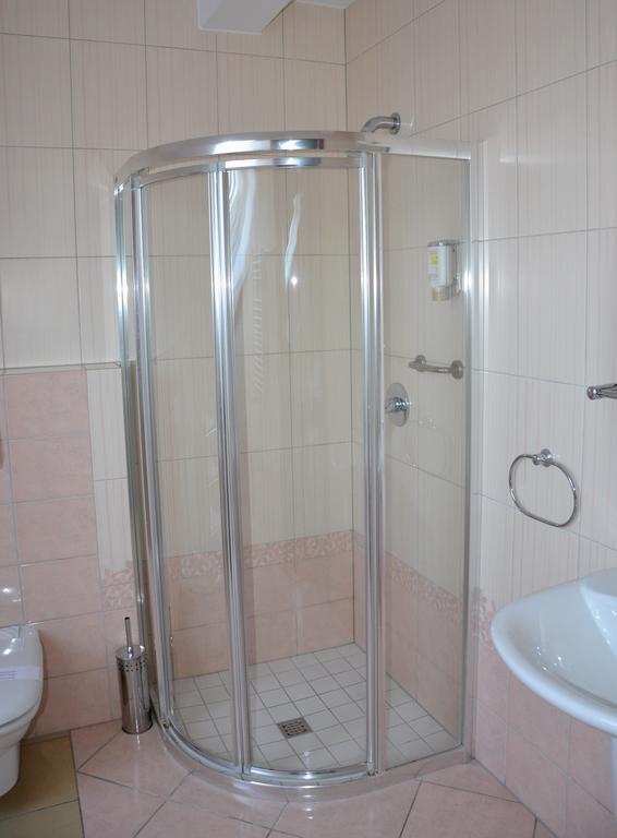 Hotel Nowodworski Legnica Bilik gambar