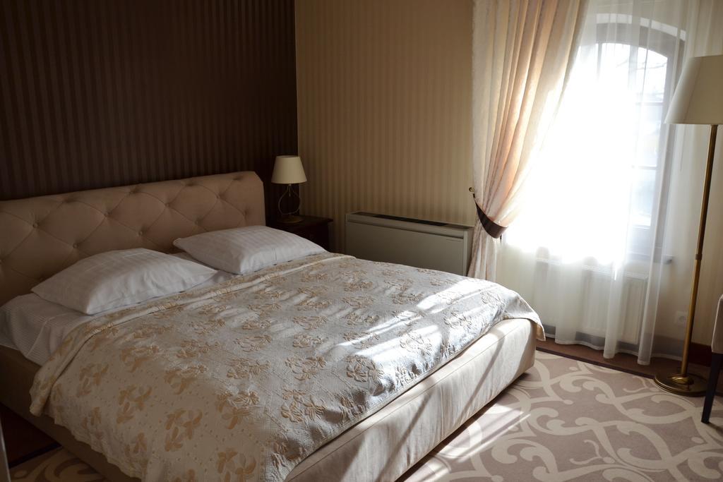 Hotel Nowodworski Legnica Luaran gambar