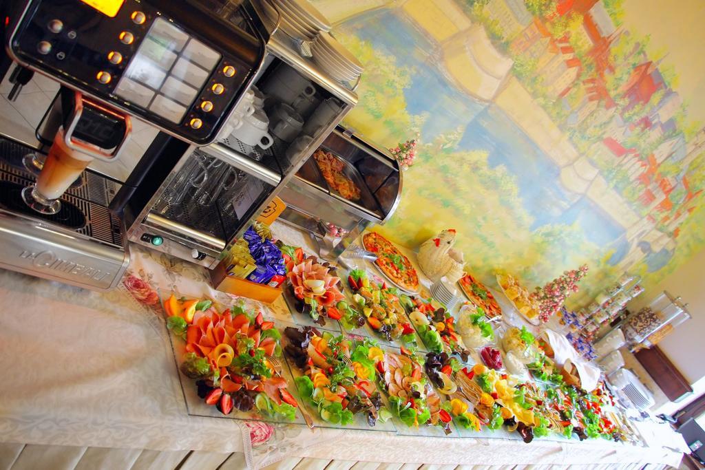 Hotel Nowodworski Legnica Luaran gambar