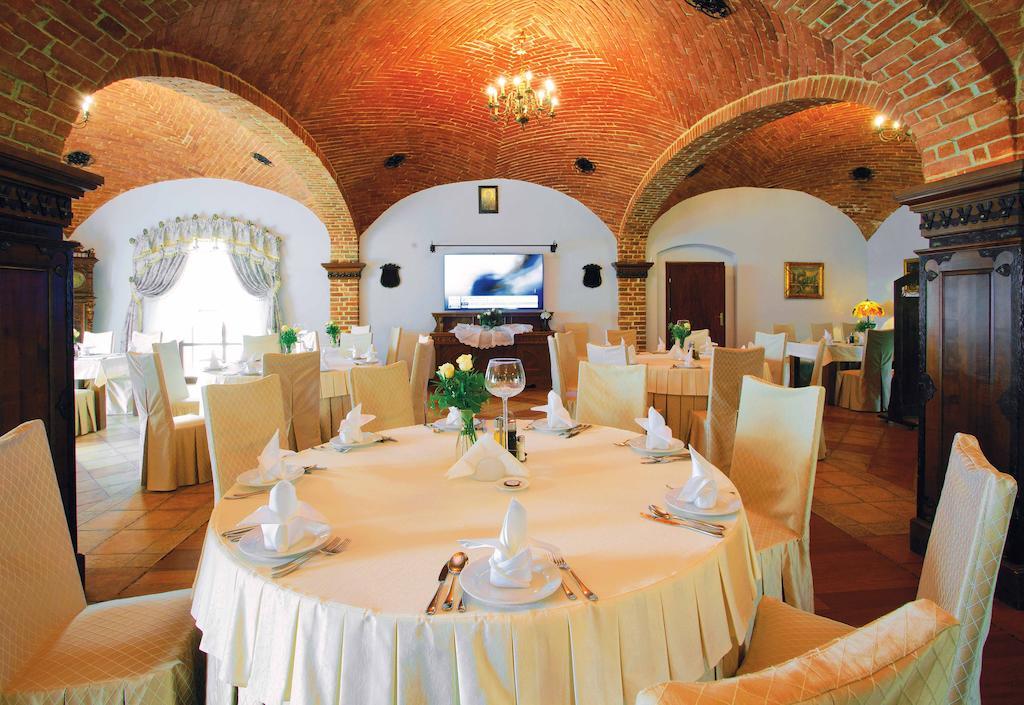 Hotel Nowodworski Legnica Luaran gambar