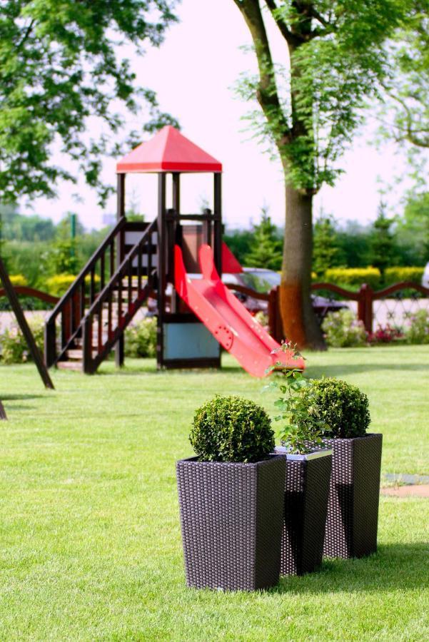 Hotel Nowodworski Legnica Luaran gambar