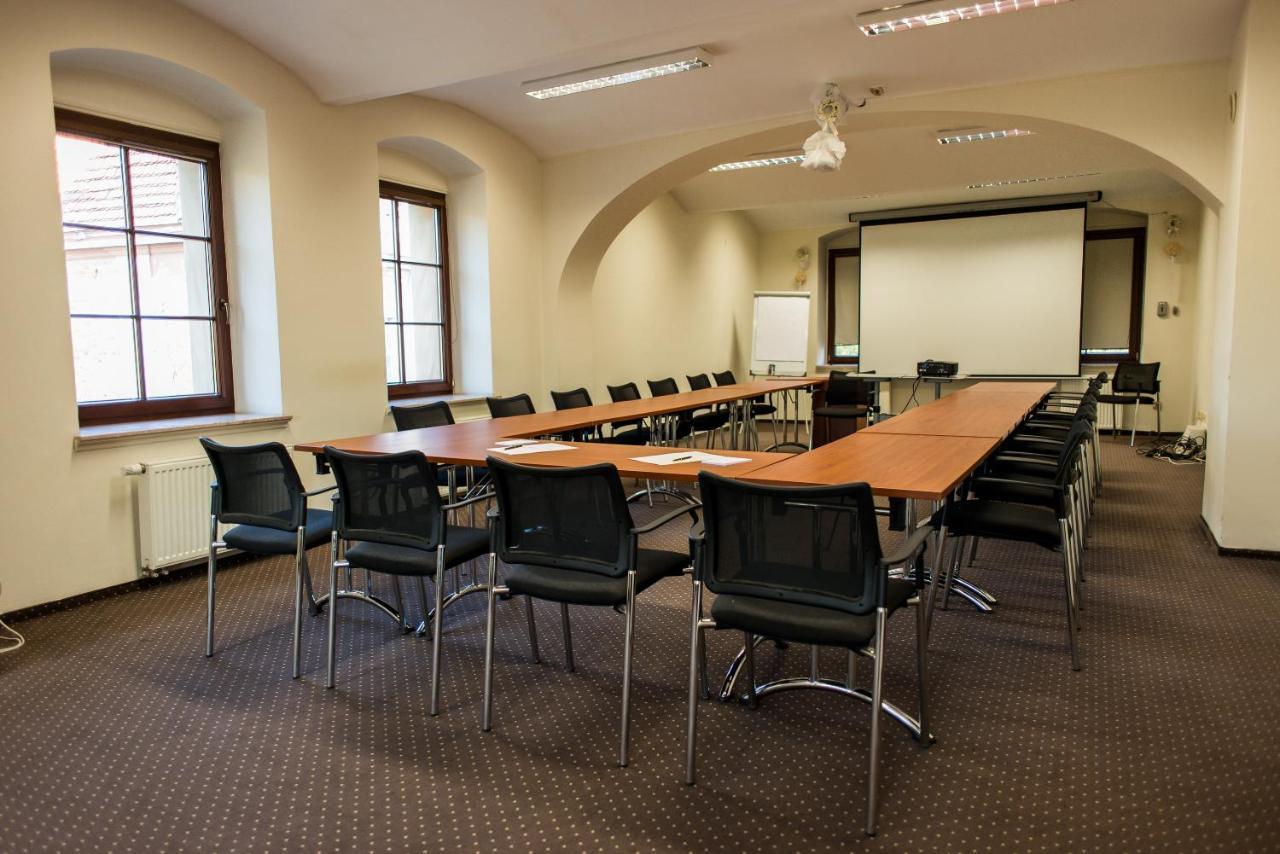 Hotel Nowodworski Legnica Luaran gambar