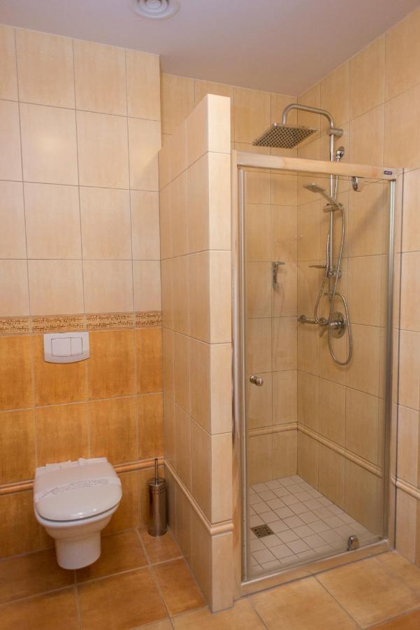 Hotel Nowodworski Legnica Luaran gambar